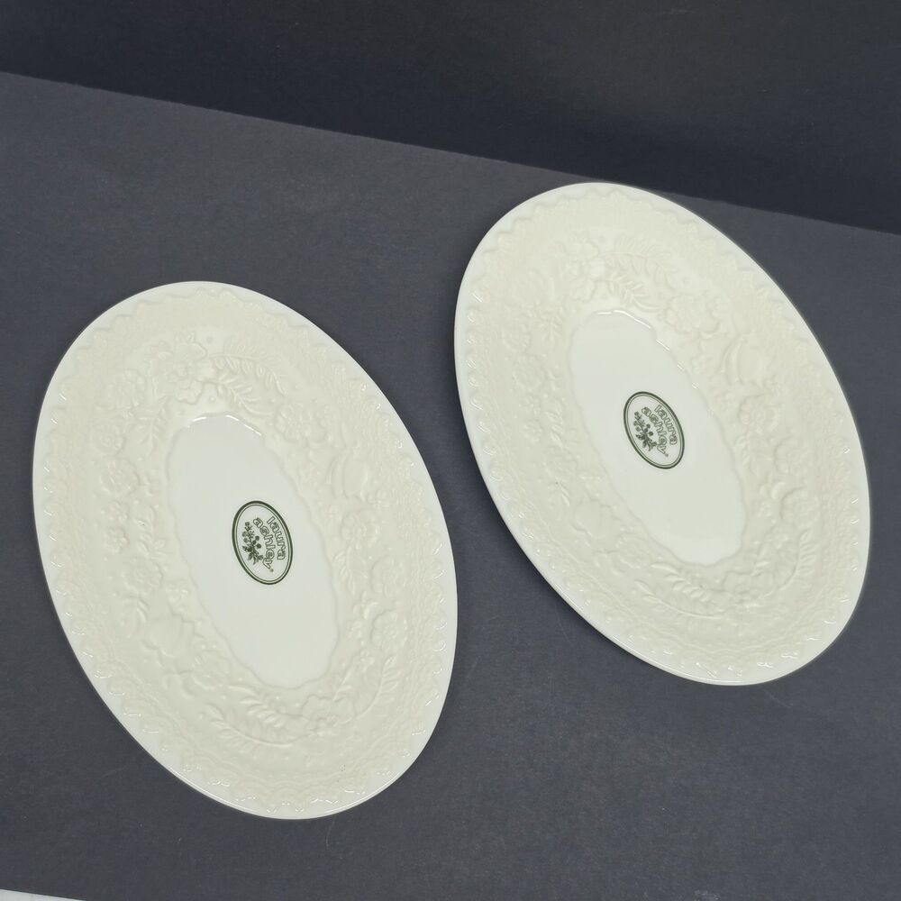 VTG Laura Ashley Lifestyles Floral Lace Embossed Cream Soap Dish Vanity Tray Set